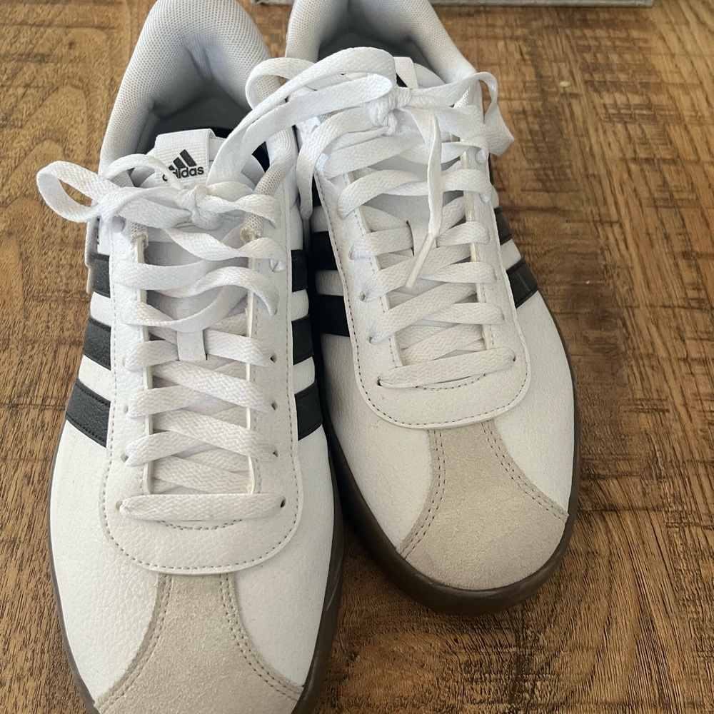 Adidas sneakers crisp white - 10 - like new